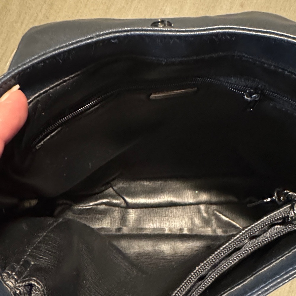 Bloomingdale's Dark Blue Leather Shoulder Bag - Picture 9 of 11